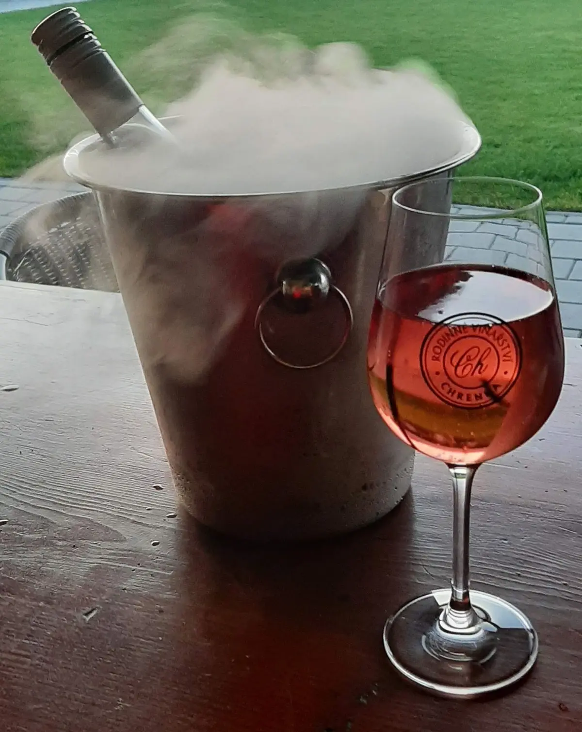 Frizzante z Rodinného vinařství Chrenka